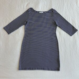 Banana Republic navy and white striped 3/4 sleeve t shirt dress